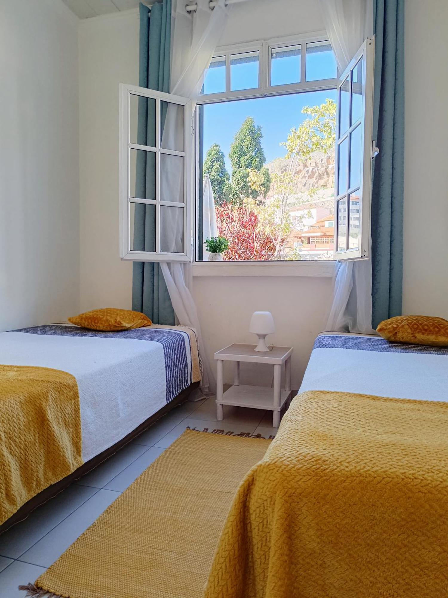 Home & Flower - Private Bedrooms Funchal Eksteriør bilde